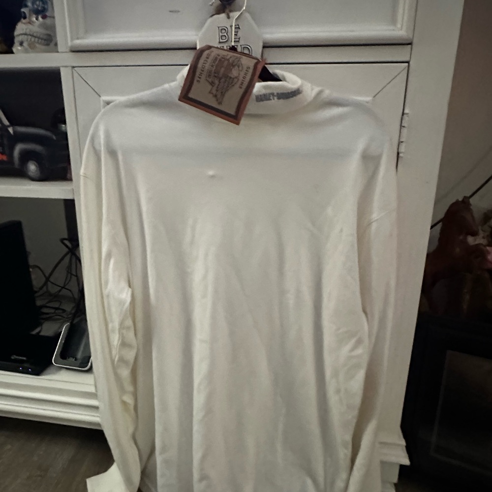 Harley Davidson white turtle neck large new with tags
